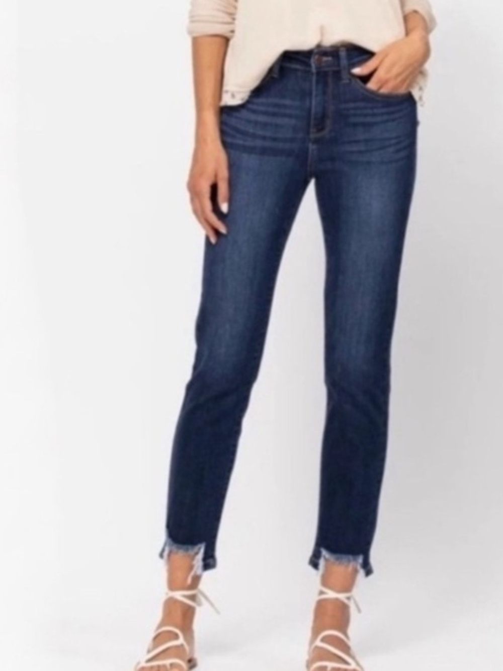Judy Blue Juliette  Relaxed Fit Ankle Jeans Size 3/26